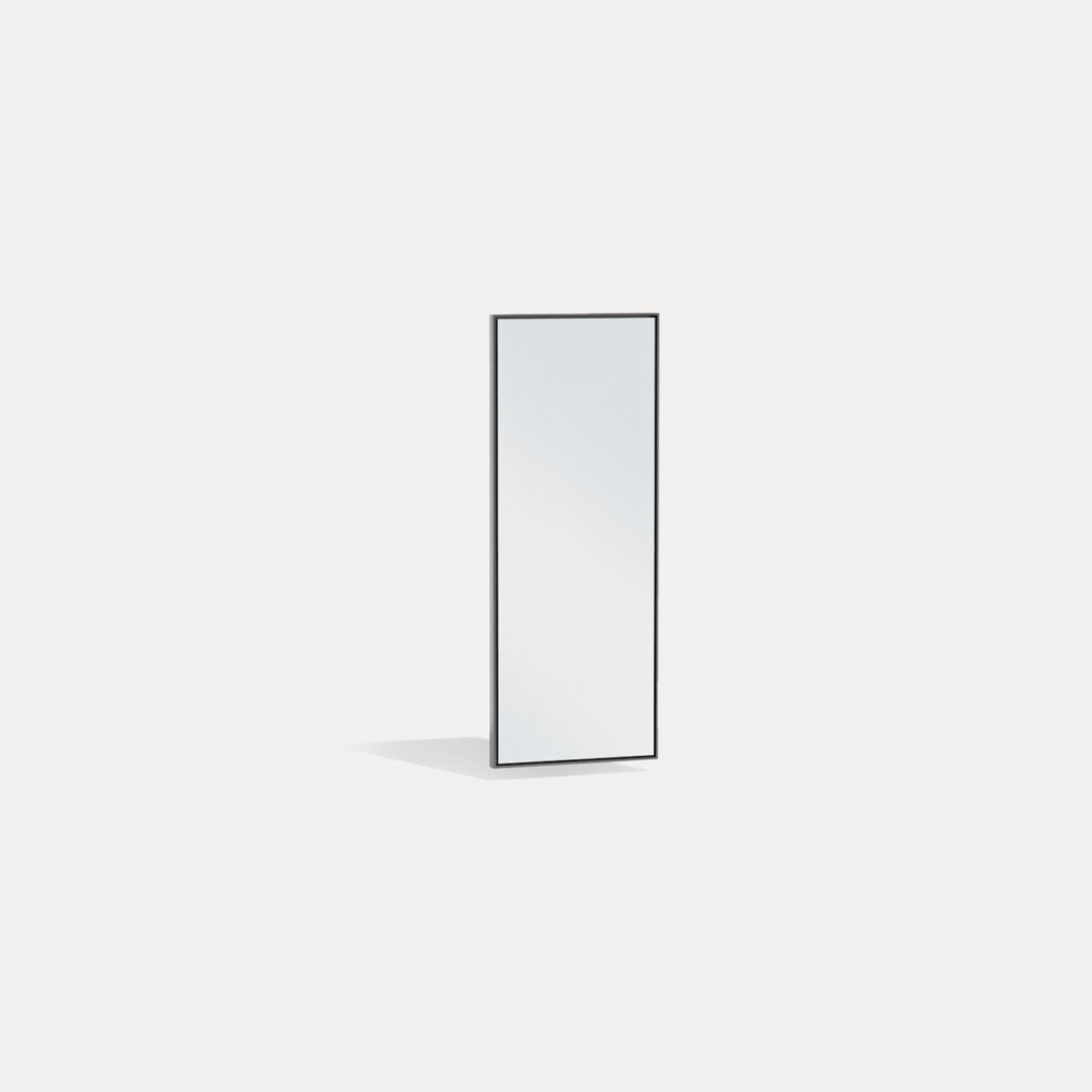 Noel mirror design minimal
